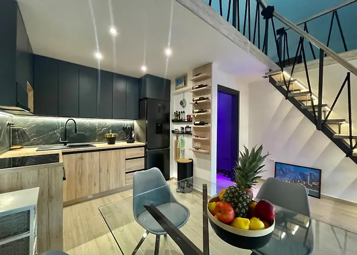 Perfect 2-Bd Apartment With Terrace